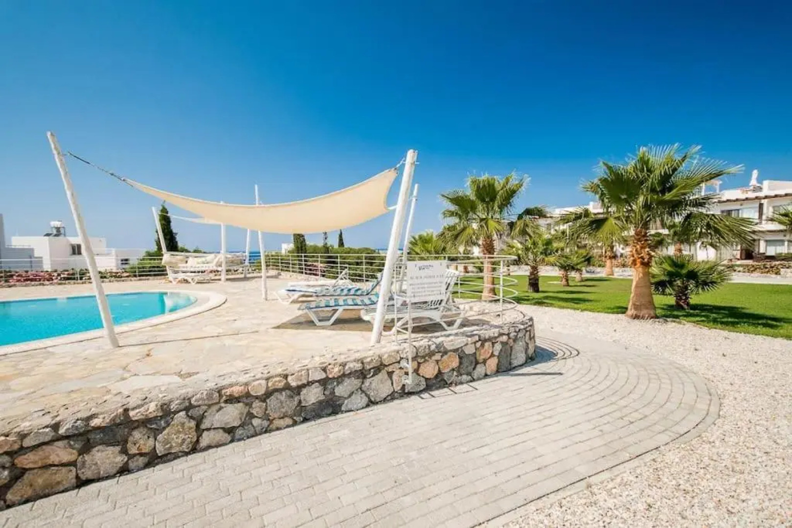 Boutique seafront apartment