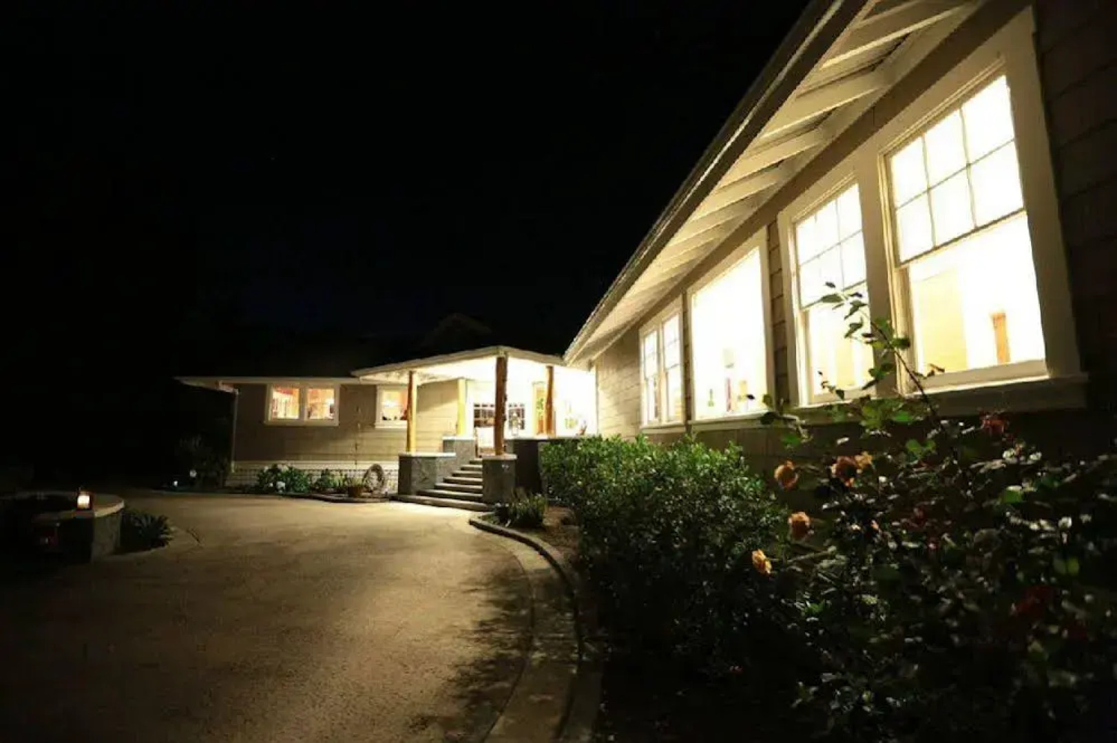 Hamakua Ranch House B&B