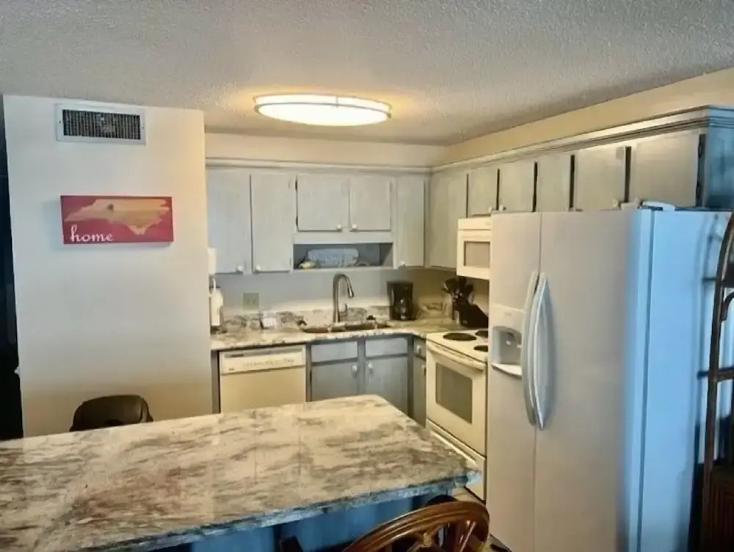 Royal Garden Resort 212 1 Bedroom Condo by Redawning