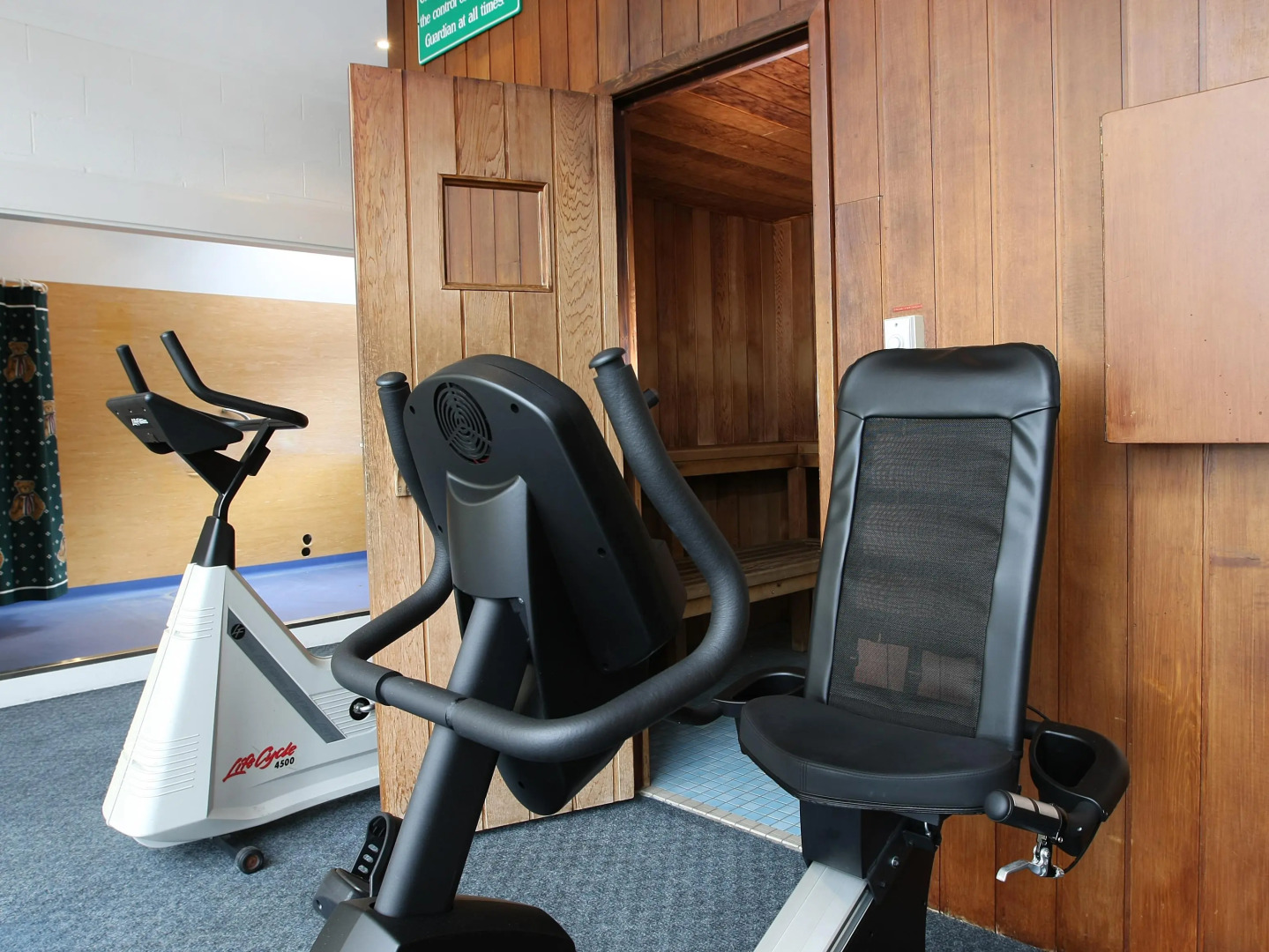 429 Apartments and Suites