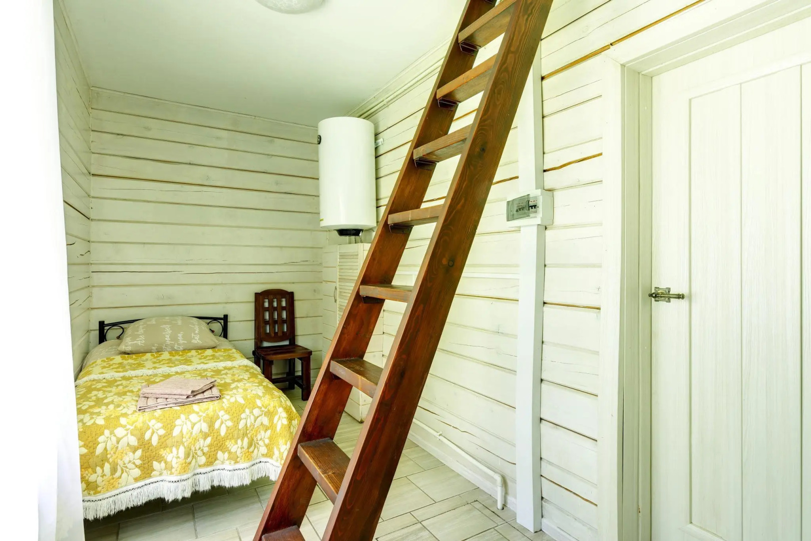 Дом на лесной опушке