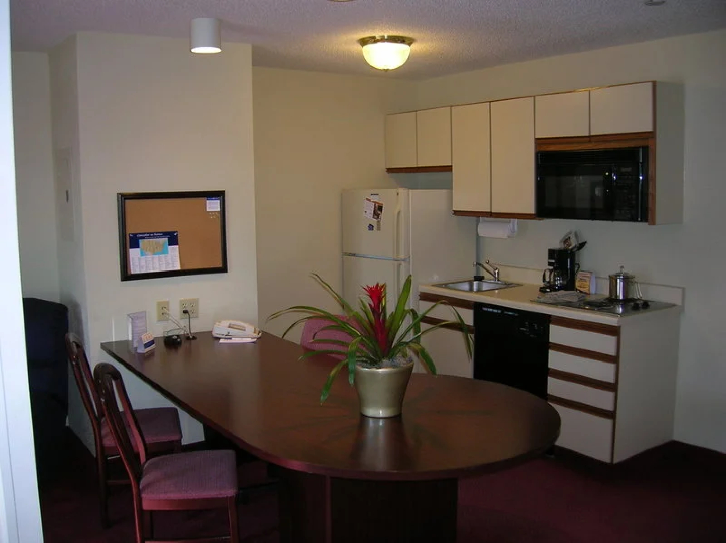 Hawthorn Suites by Wyndham Chicago Hoffman Estates