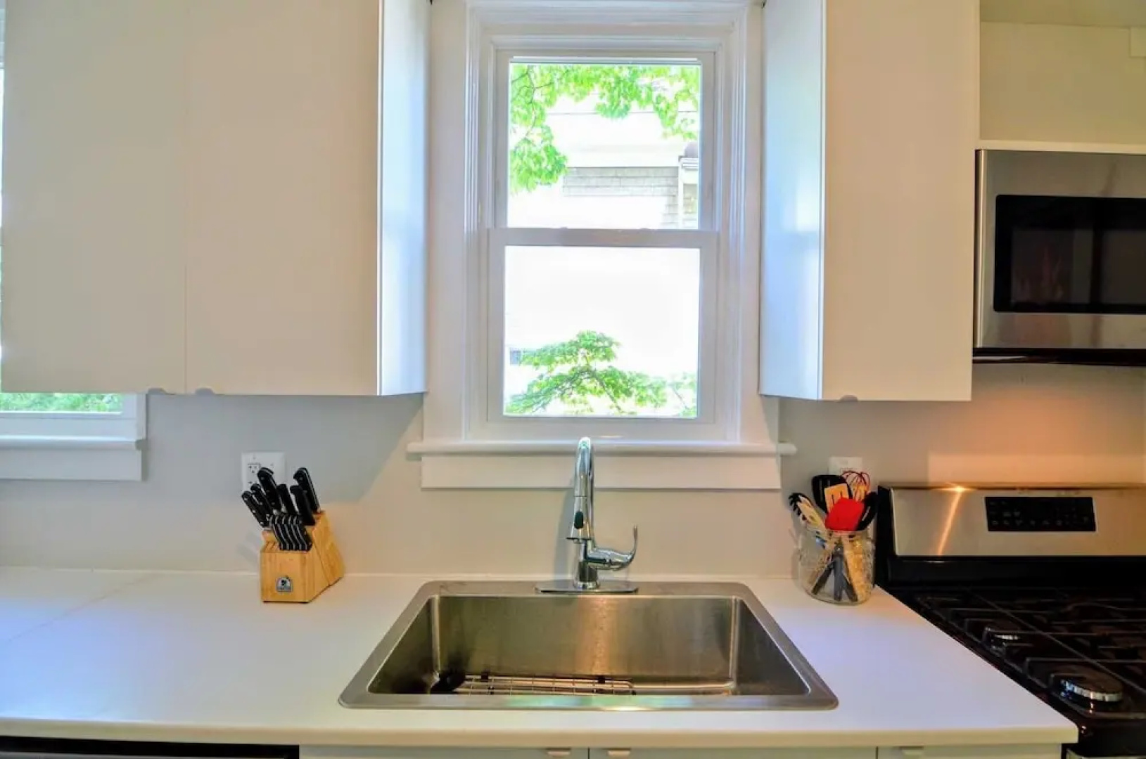 16 Cleveland Ave 2 Bedroom Home