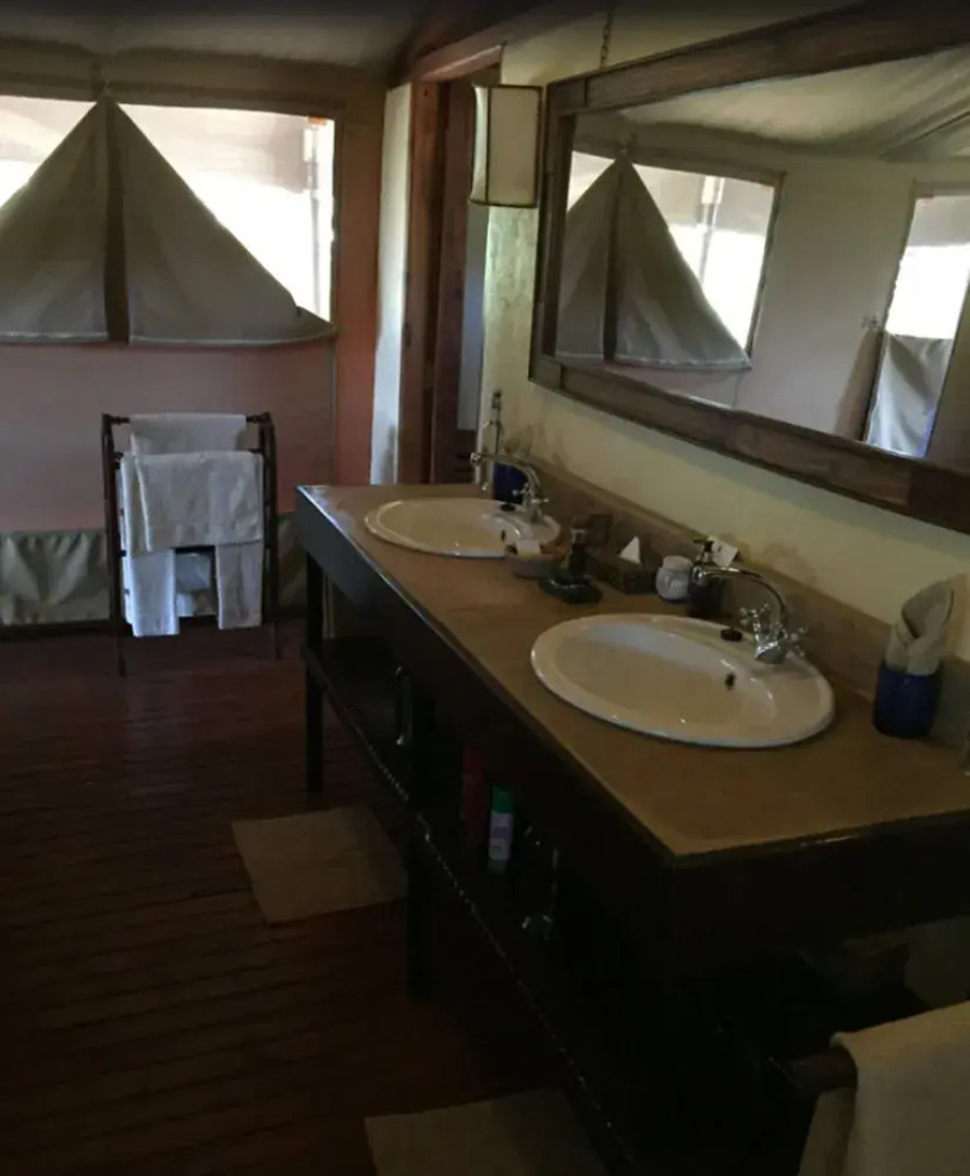 Sanctuary Kusini Camp