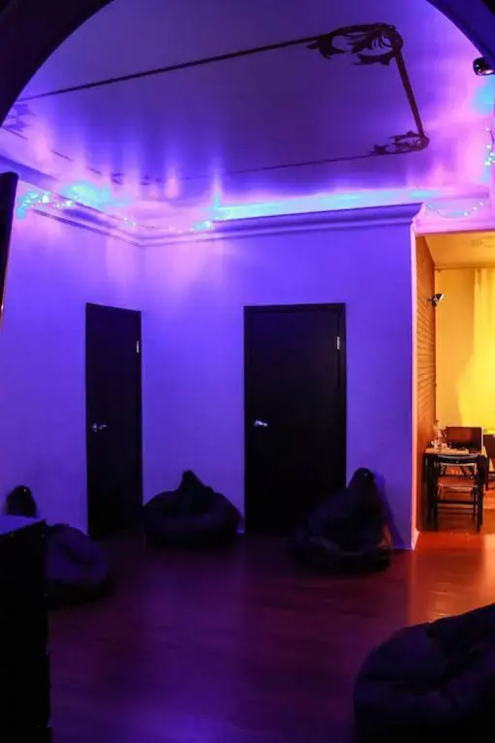Houseton Hostel
