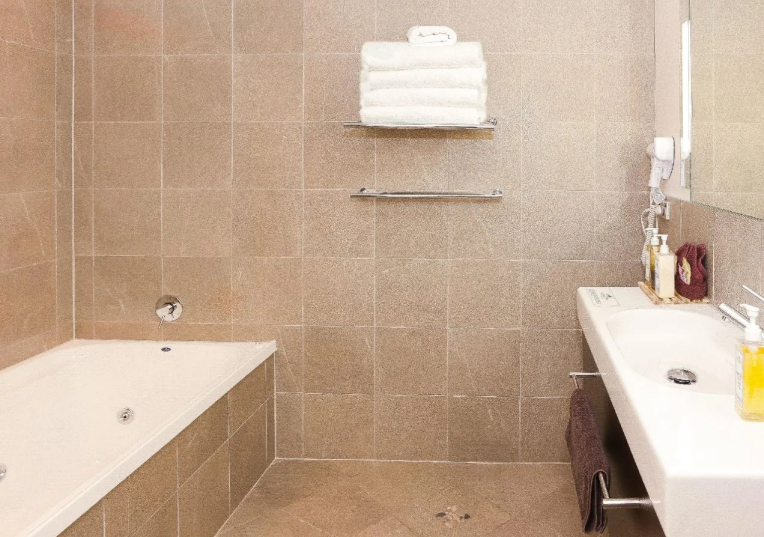 Village Lake Apartments