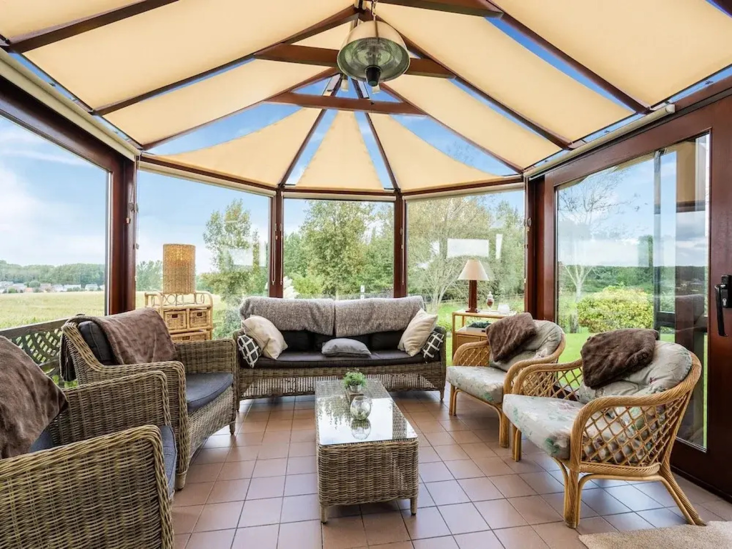 Charming Nieuwpoort Mill Retreat