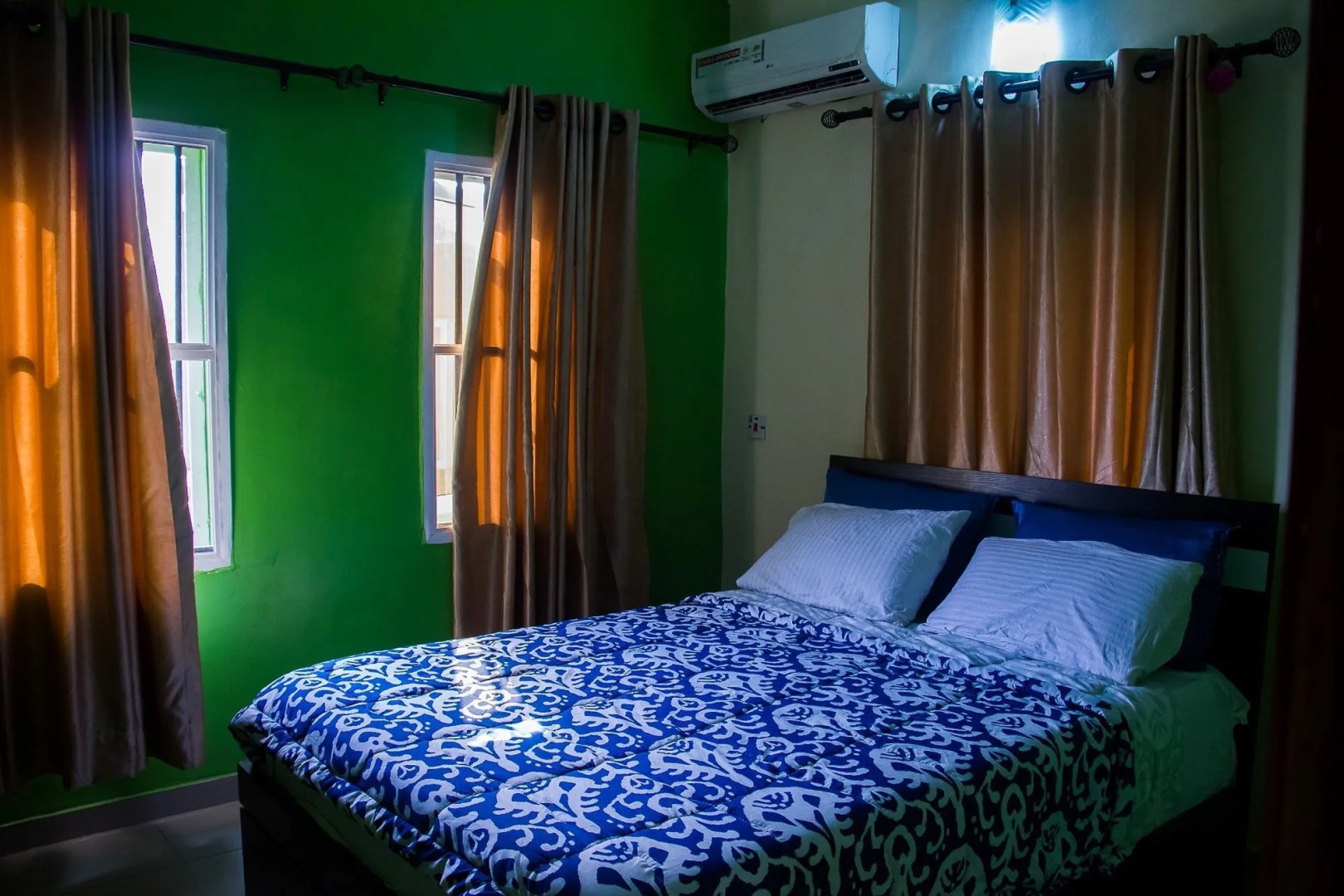 Summer Vista Ensuite Hotel