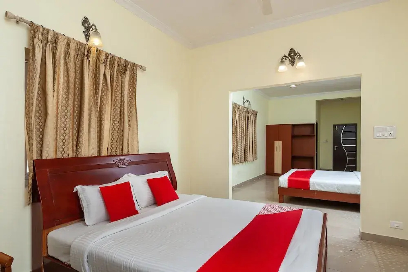 OYO 27033 Hill Breeze