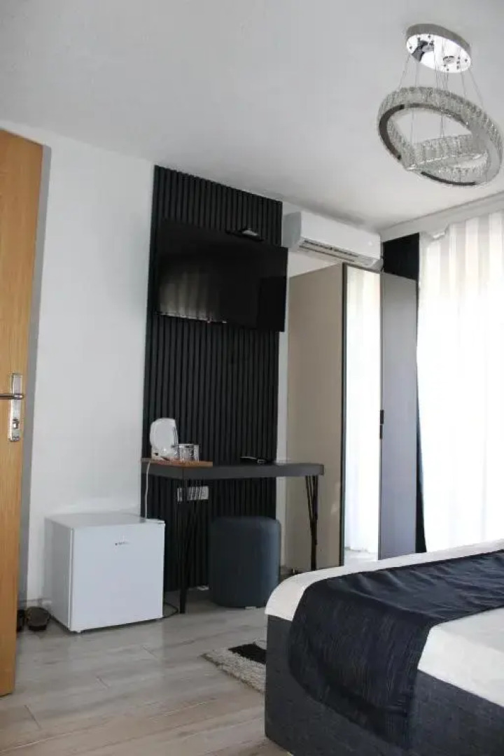 Hotel Cleon