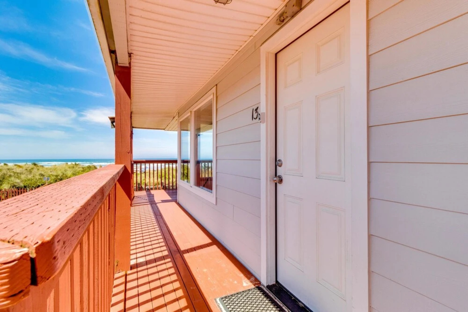 Getaway Oceanfront Lodging