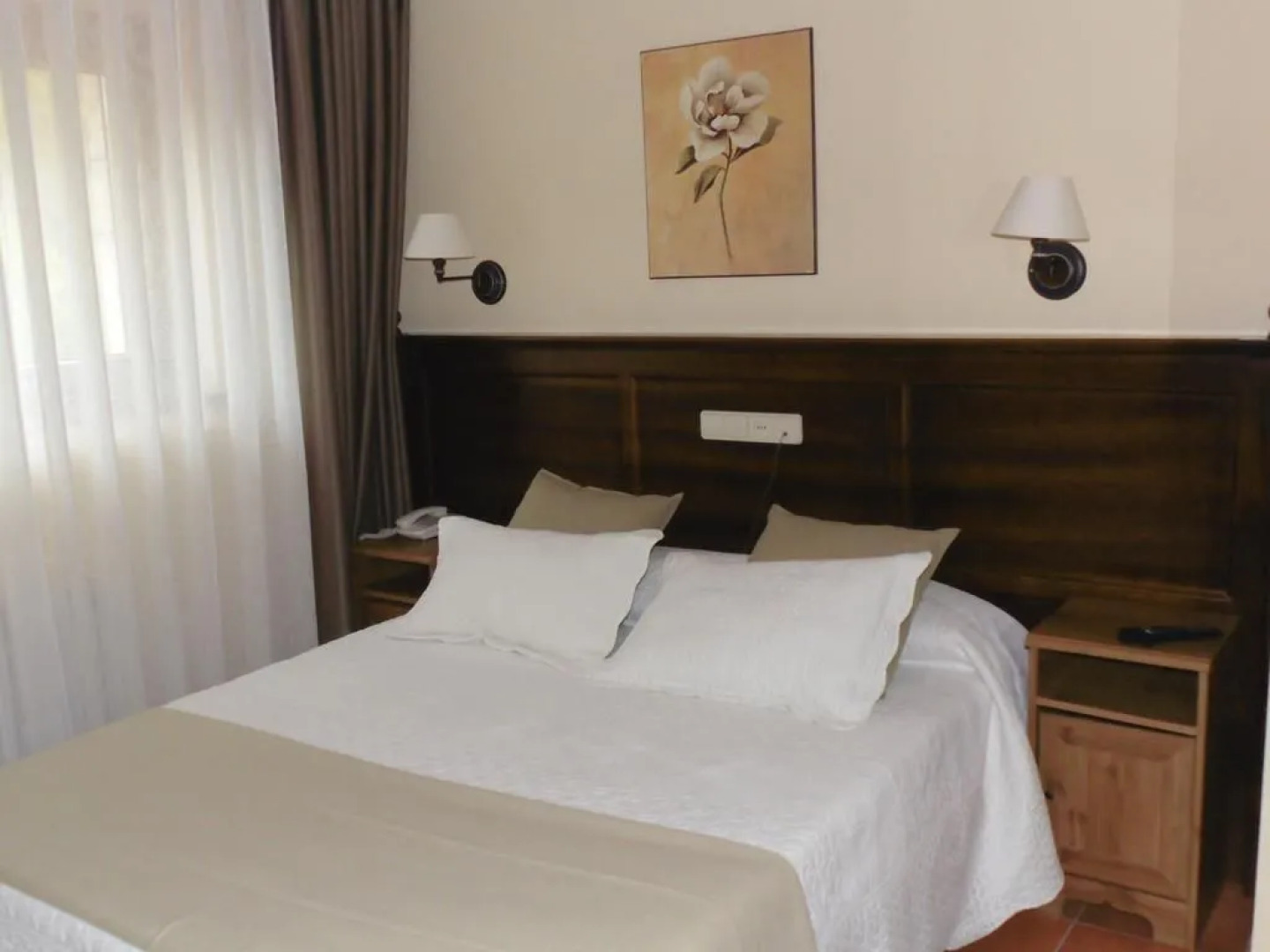 Logis Hotel Restaurante La Casa de Juansabeli