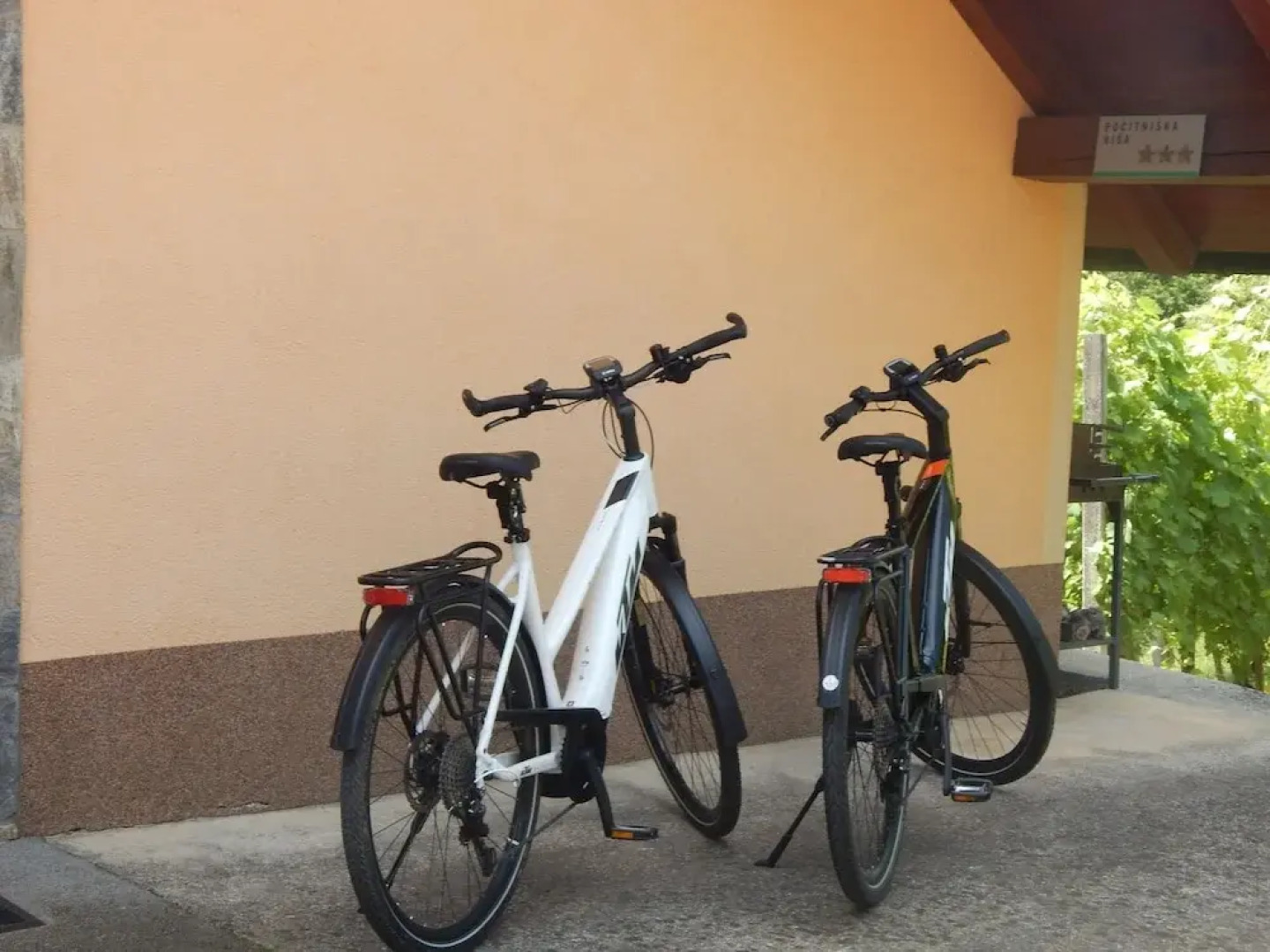 Vineyard cottage Ucman