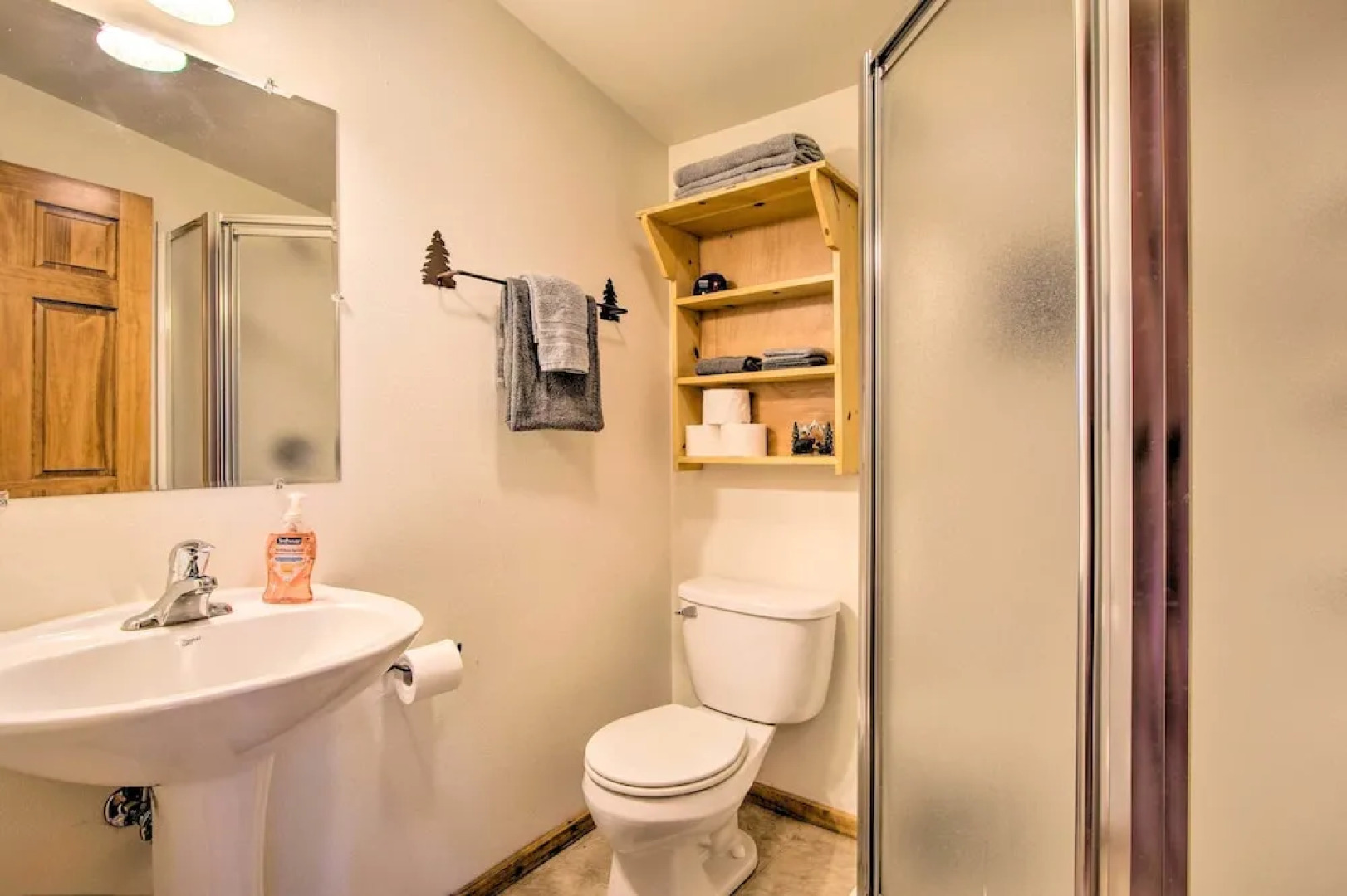 Pet-friendly Warrens Cabin w/ Fire Pit!