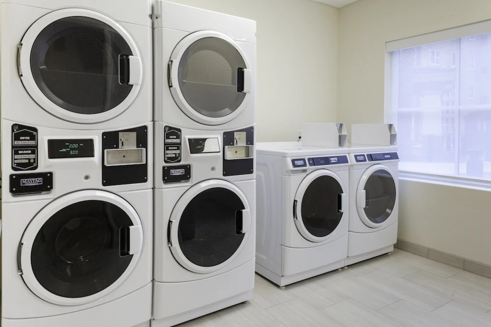 Holiday Inn Express & Suites Phoenix East Gilbert an IHG Hotel