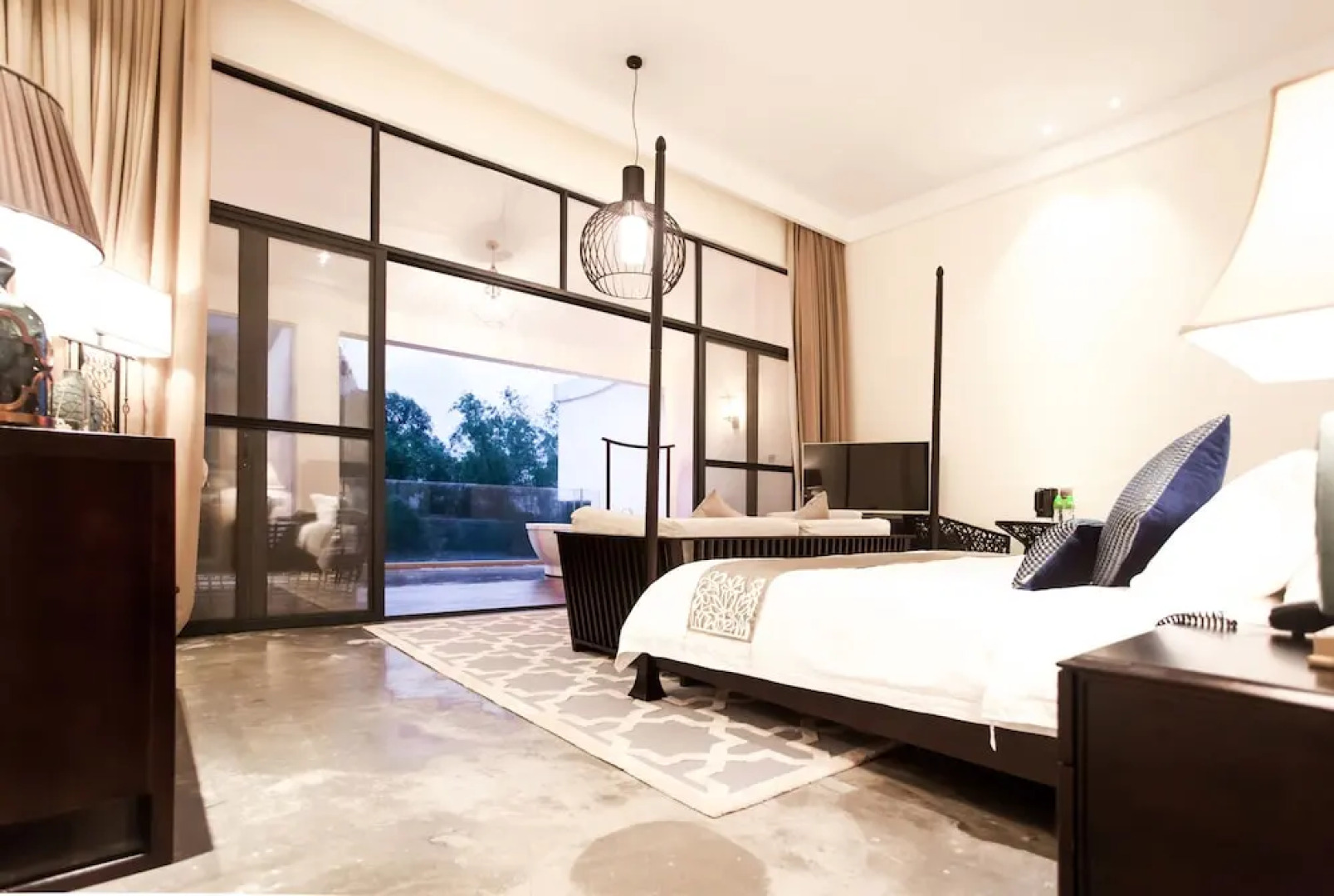 Courtyard Hotel - Yulong River Branch