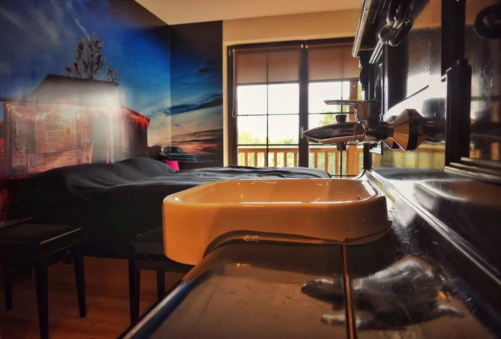 Road Stop Neandertal