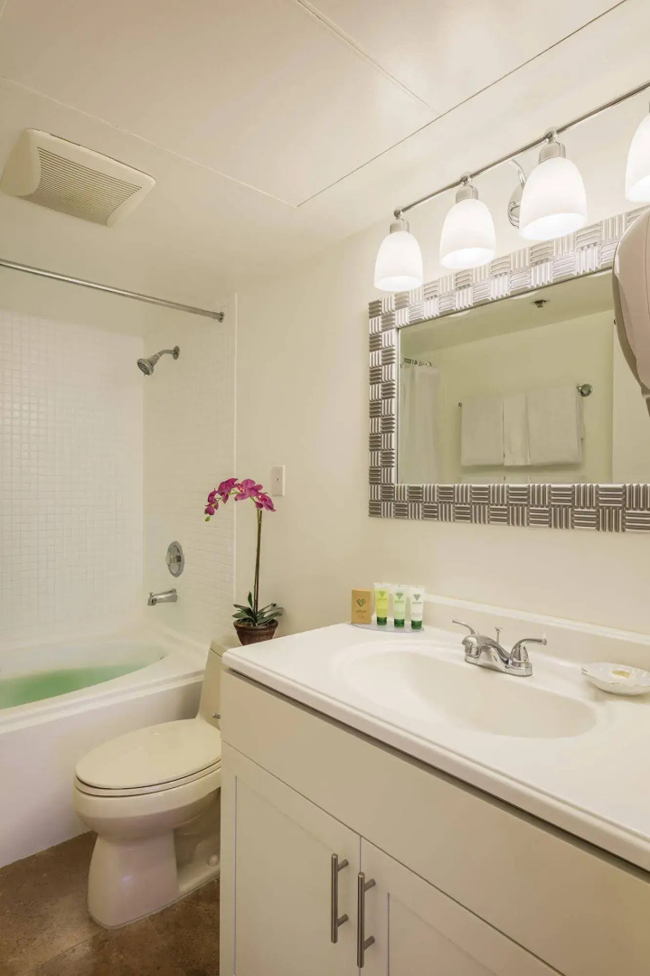 Skyline Island Colony Hotel