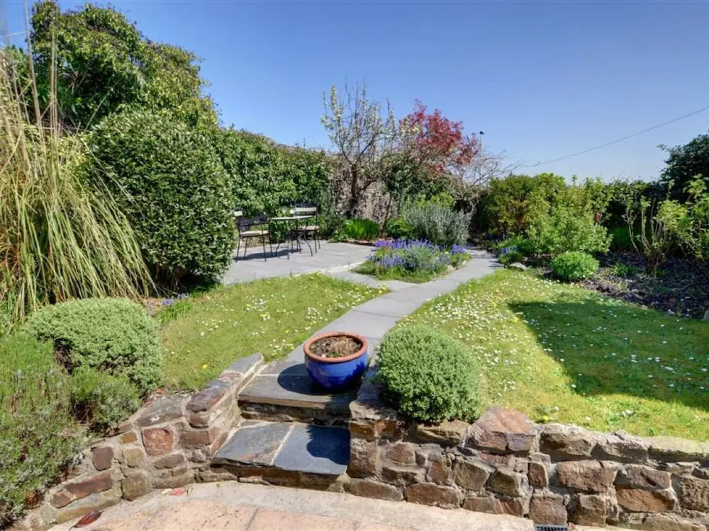 Cosy Holiday Home With an Enclosed Garden and Terrace in the Heart of Torrington