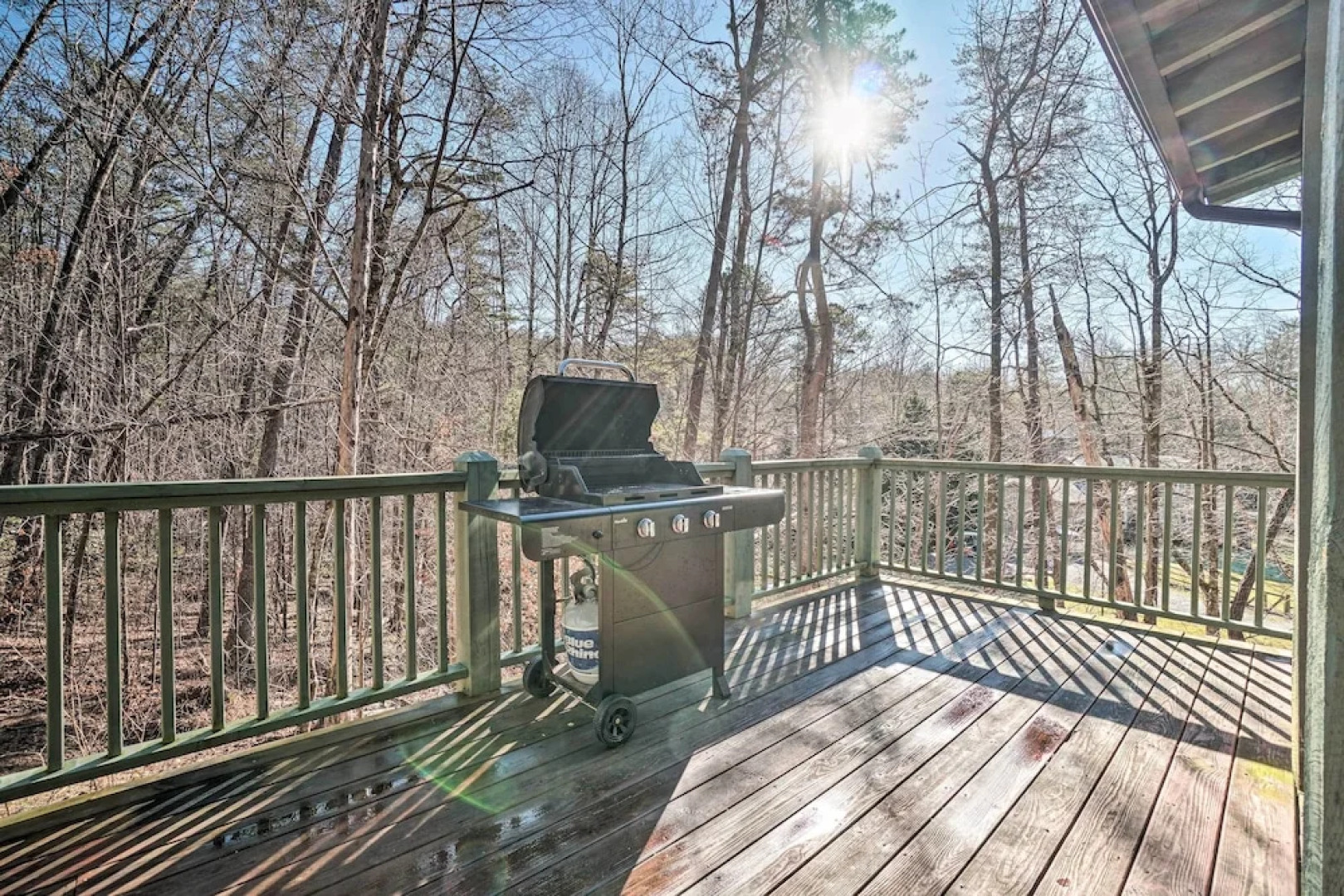 Outdoor Adventure - Charming Cabin w/ Hot Tub