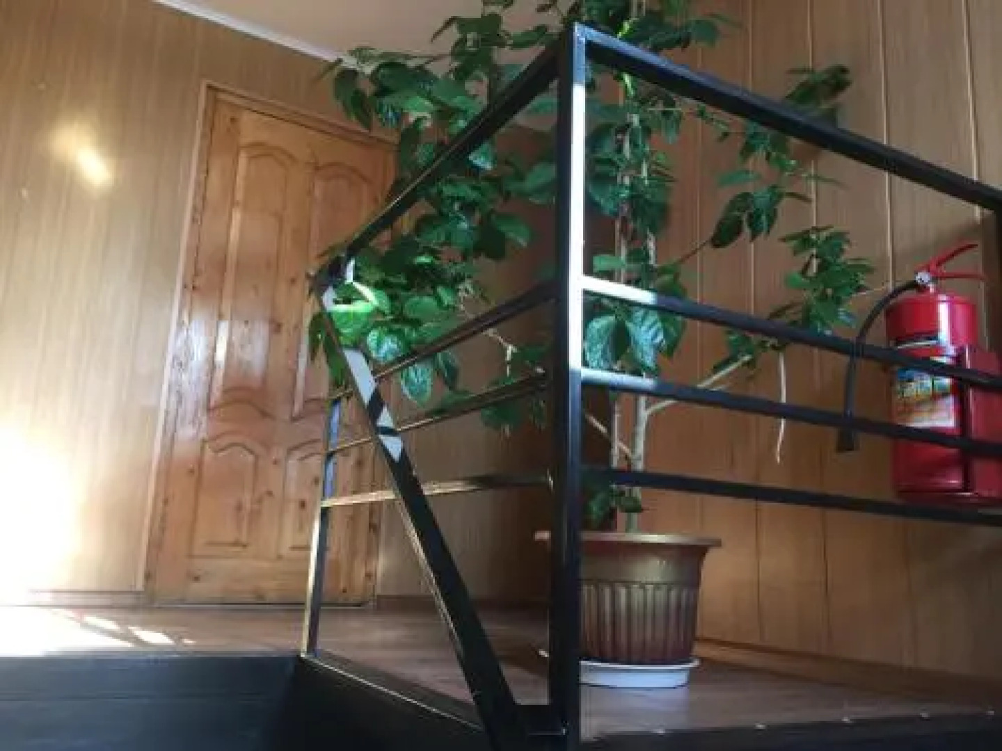 Мотель У777ЮТ