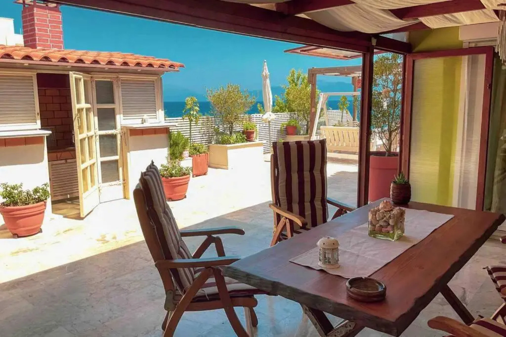 Sea View Roof Garden Apartment