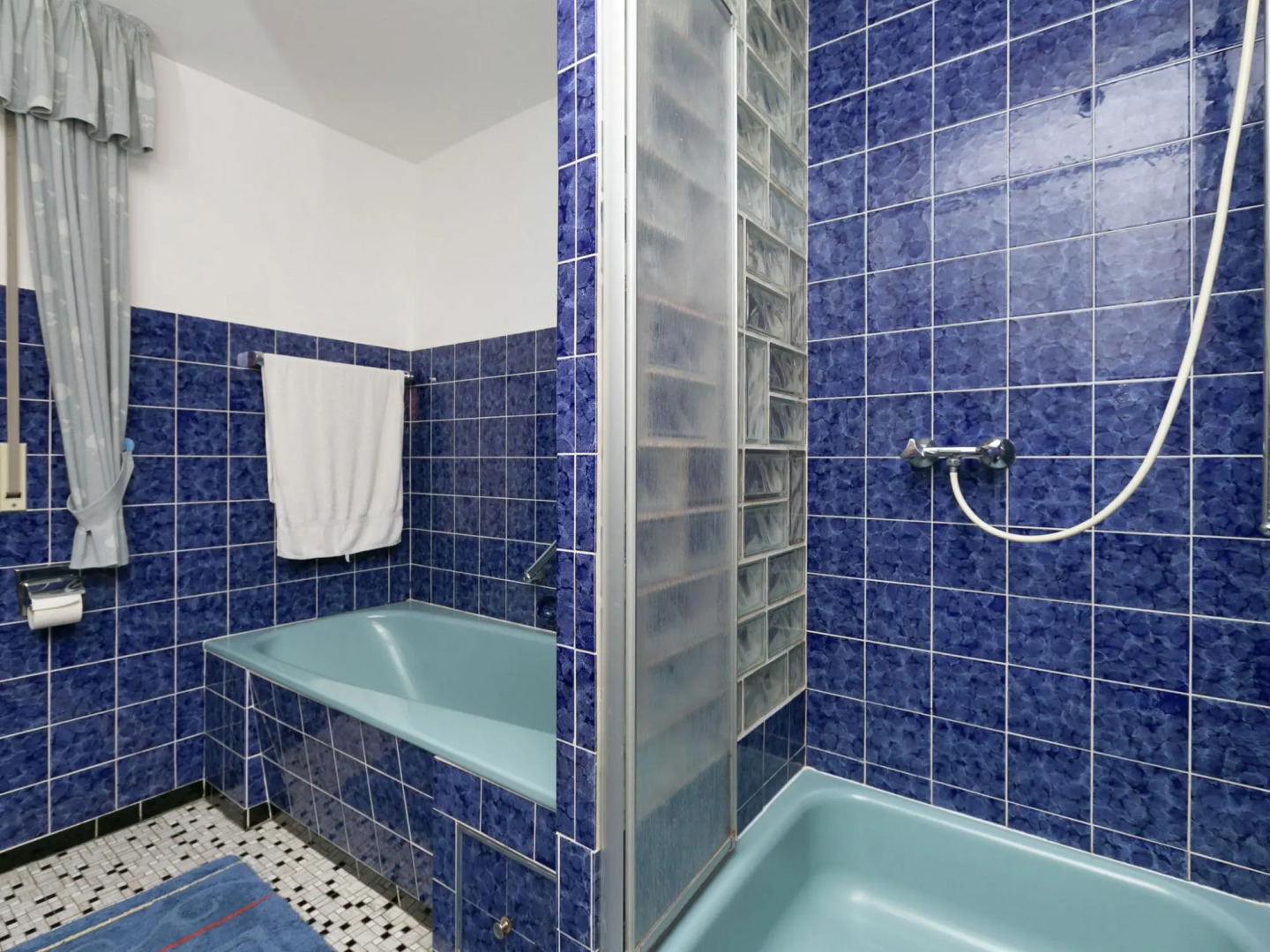 Apartment in Winnen Near Forest