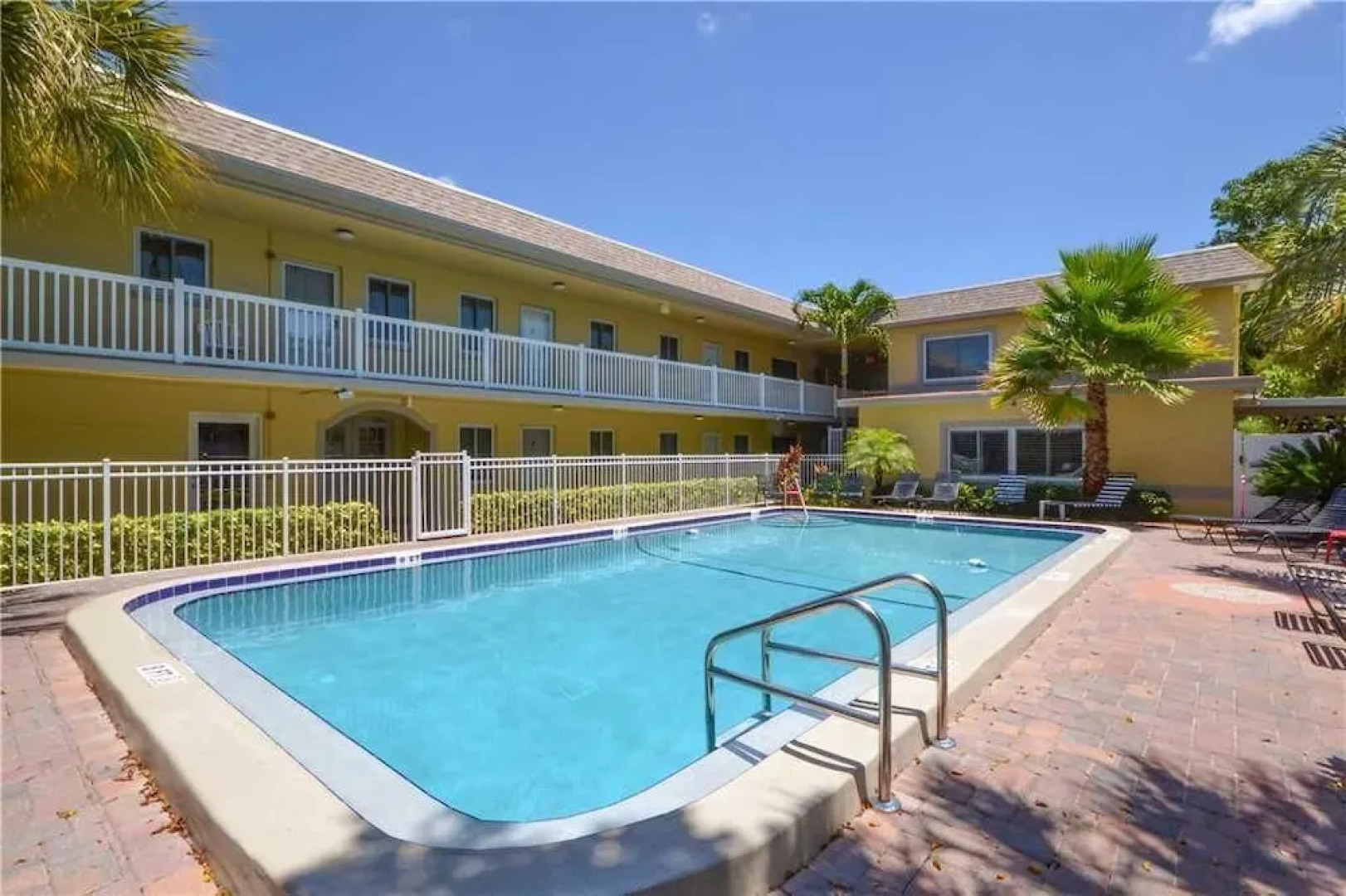 Waves 10 - Two Bedroom Condo