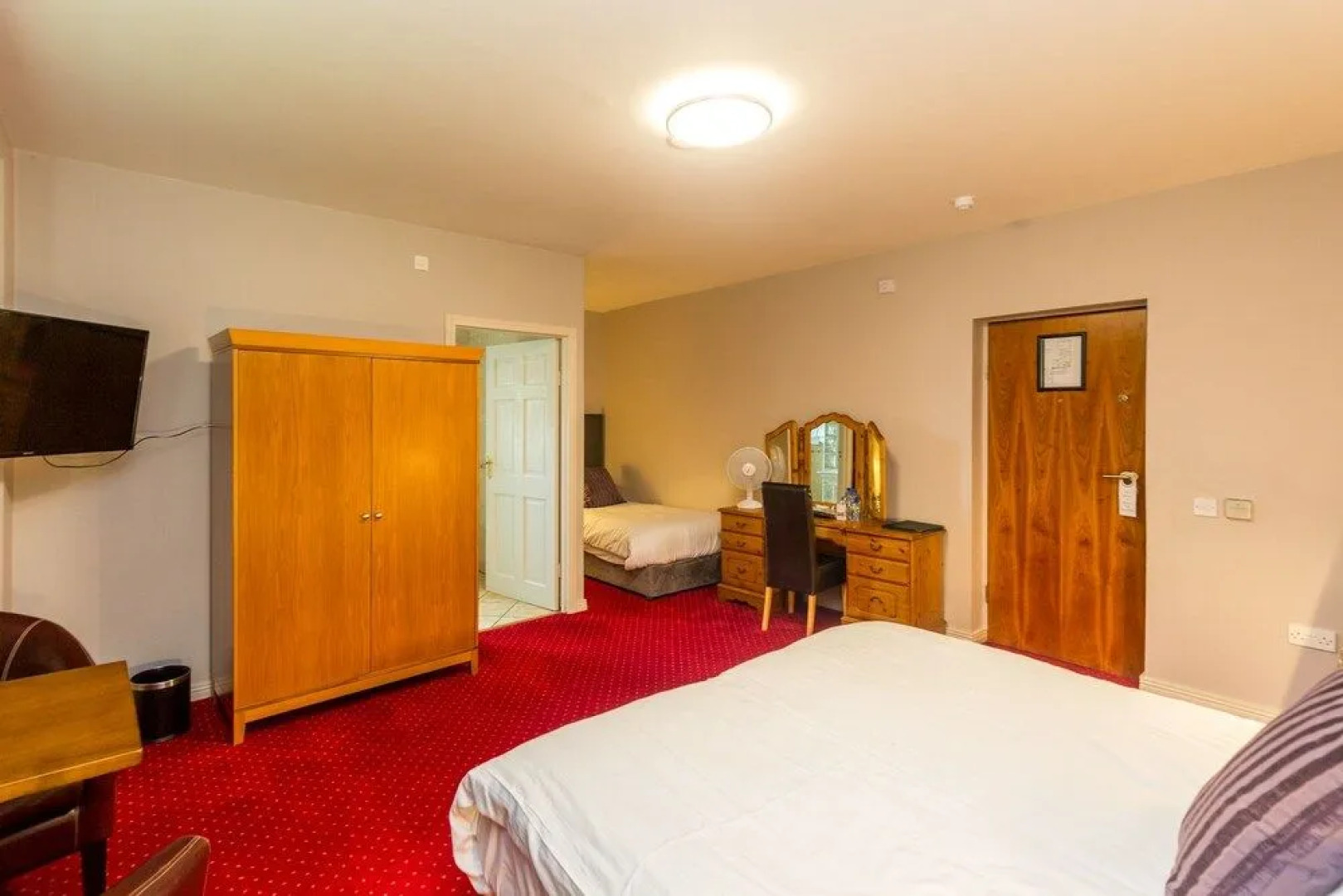 Airport View Hotel & Secret Spa