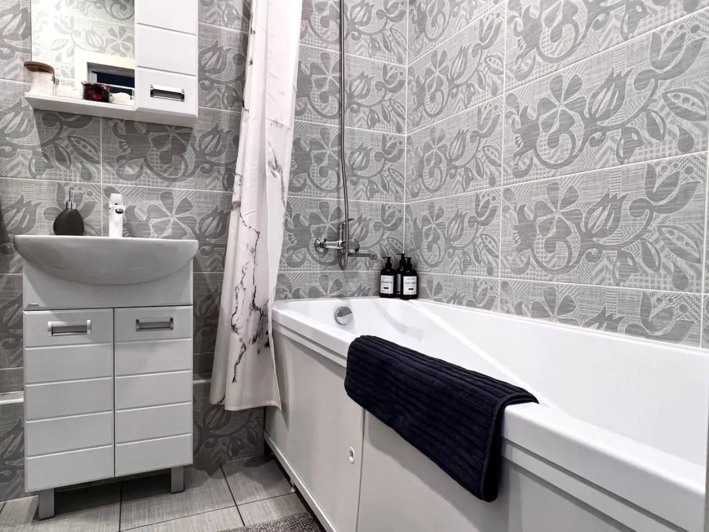 Апартаменты на проспекте Притомский 25 корп. 1