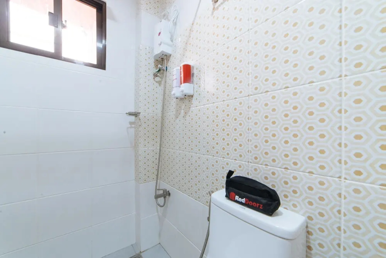 RedDoorz Plus near Subic Town Zambales