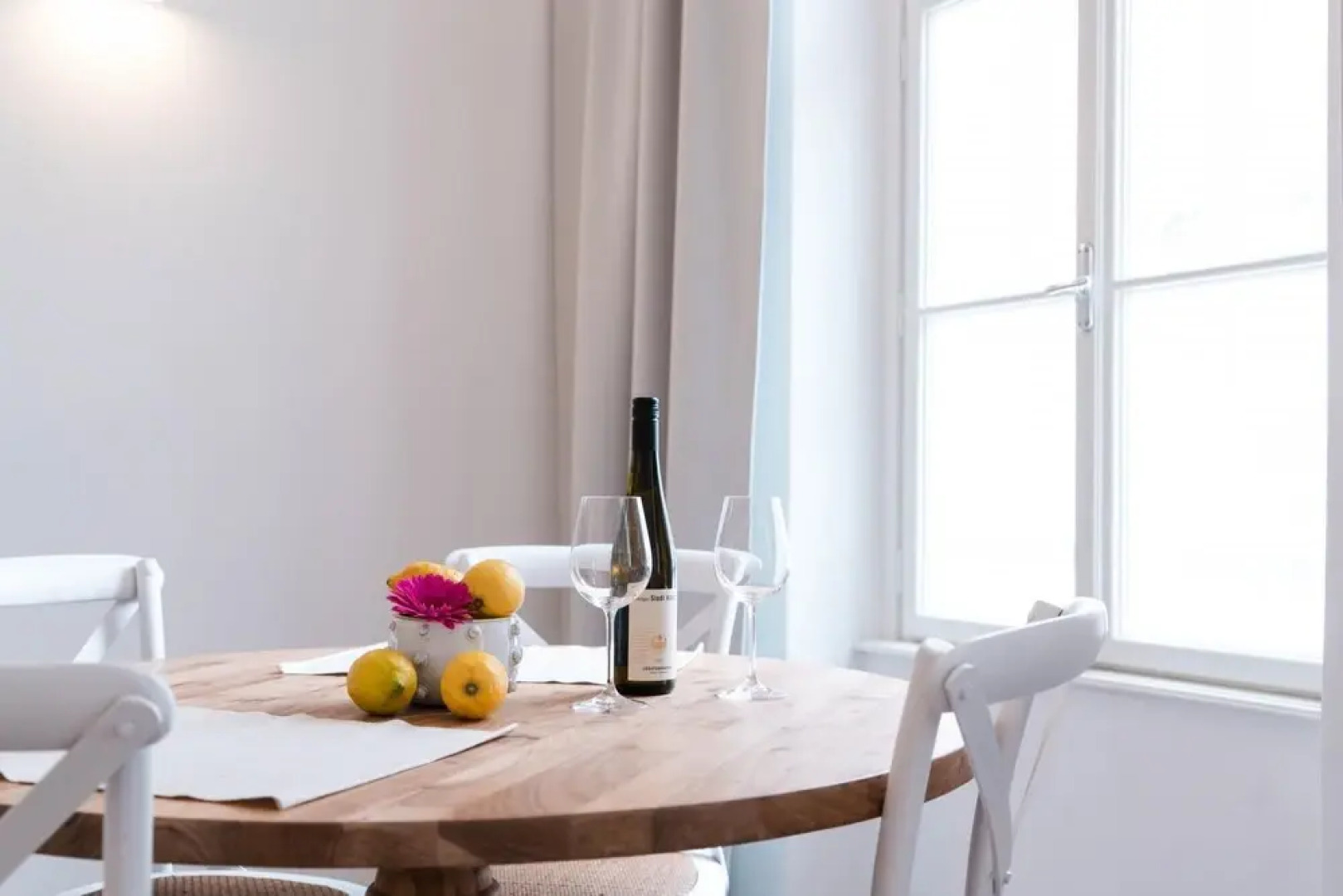 Deluxe Apartment in the Historic Centre With Private Parking