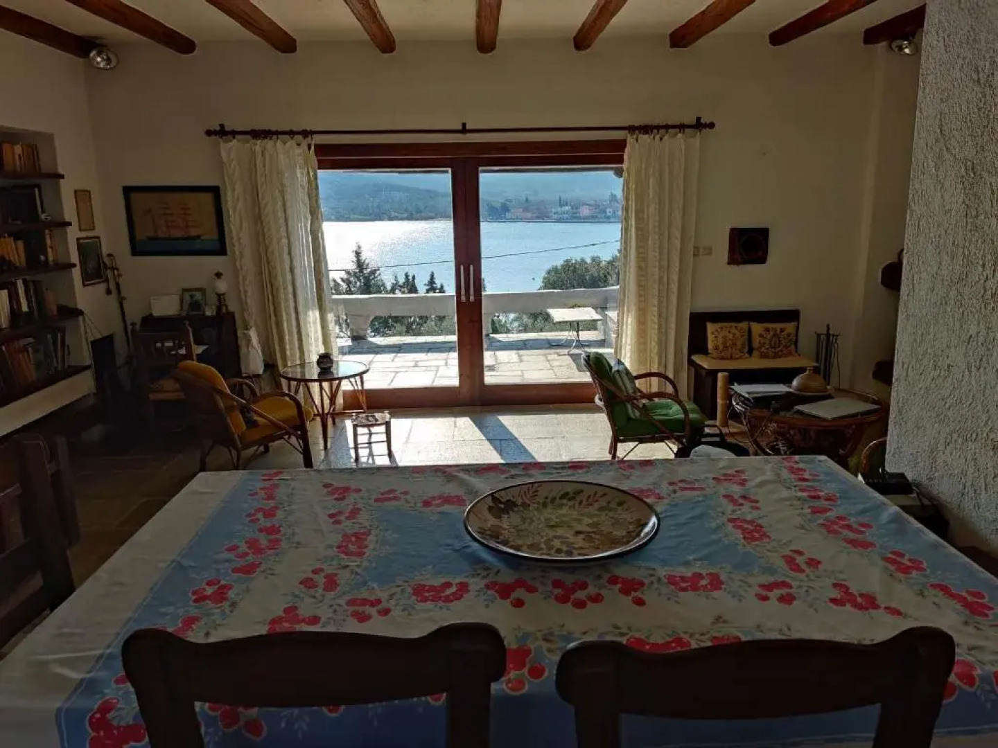 Lito's dream villa by the sea!