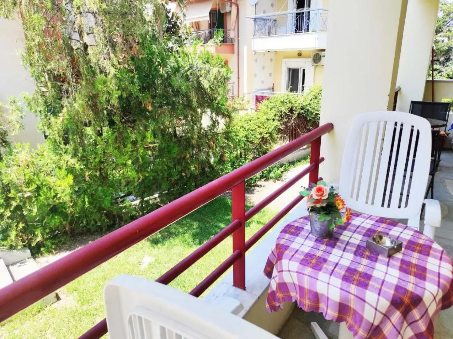 Sea View Maisonette in Chanioti, 40m from the Beach