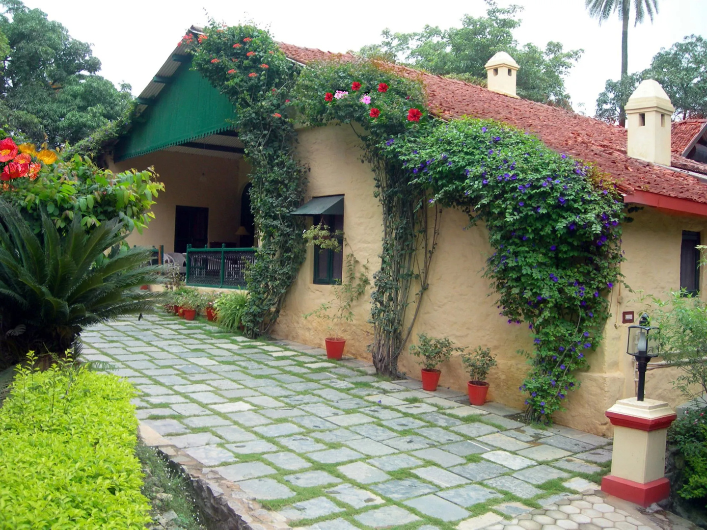 WelcomHeritage Connaught House