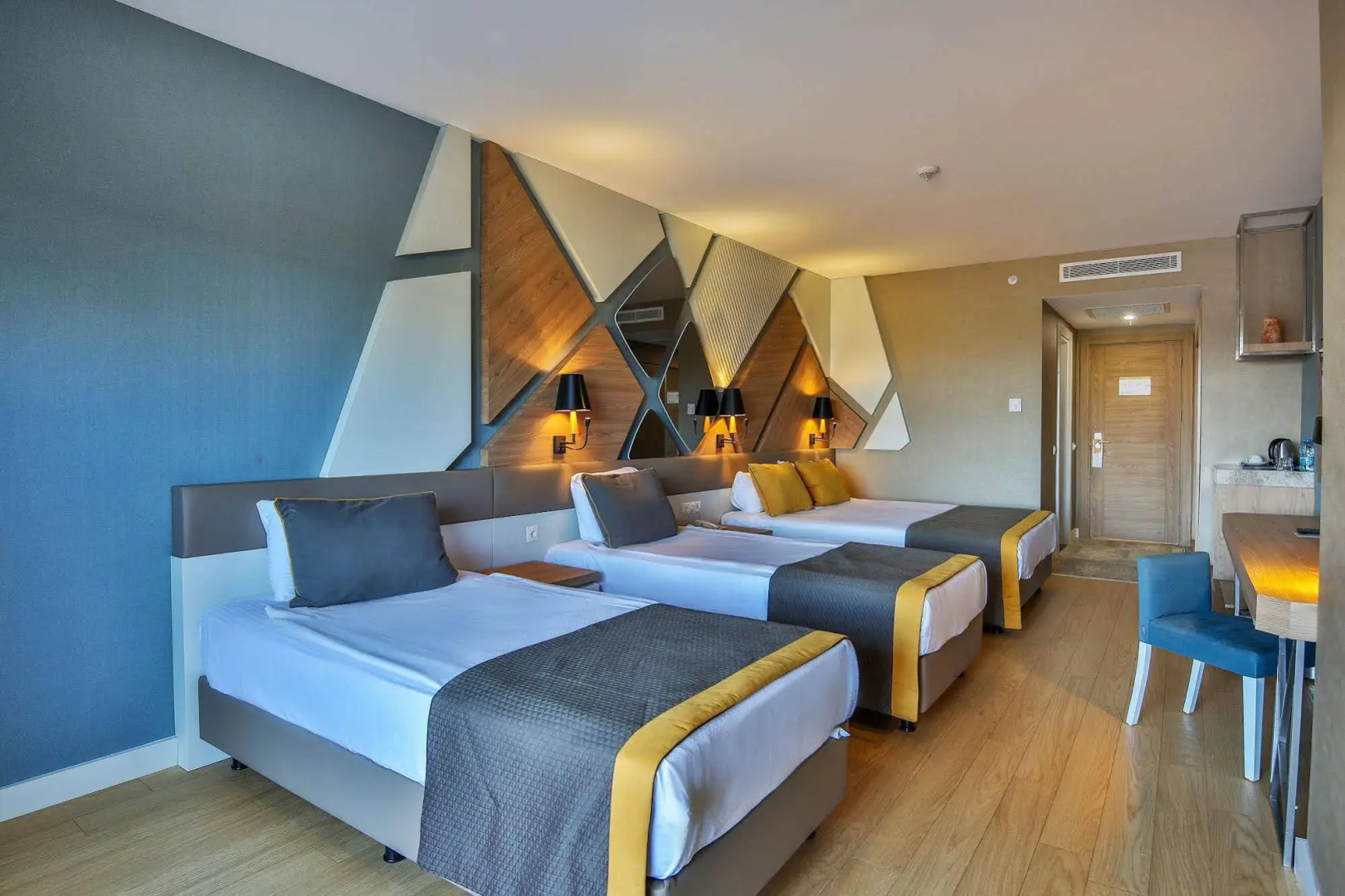 Saturn Palace Resort 