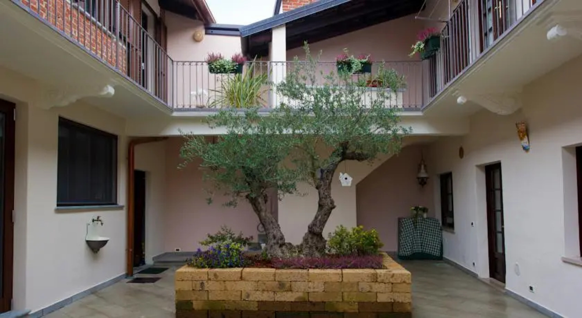 La Ida Bed and Breakfast