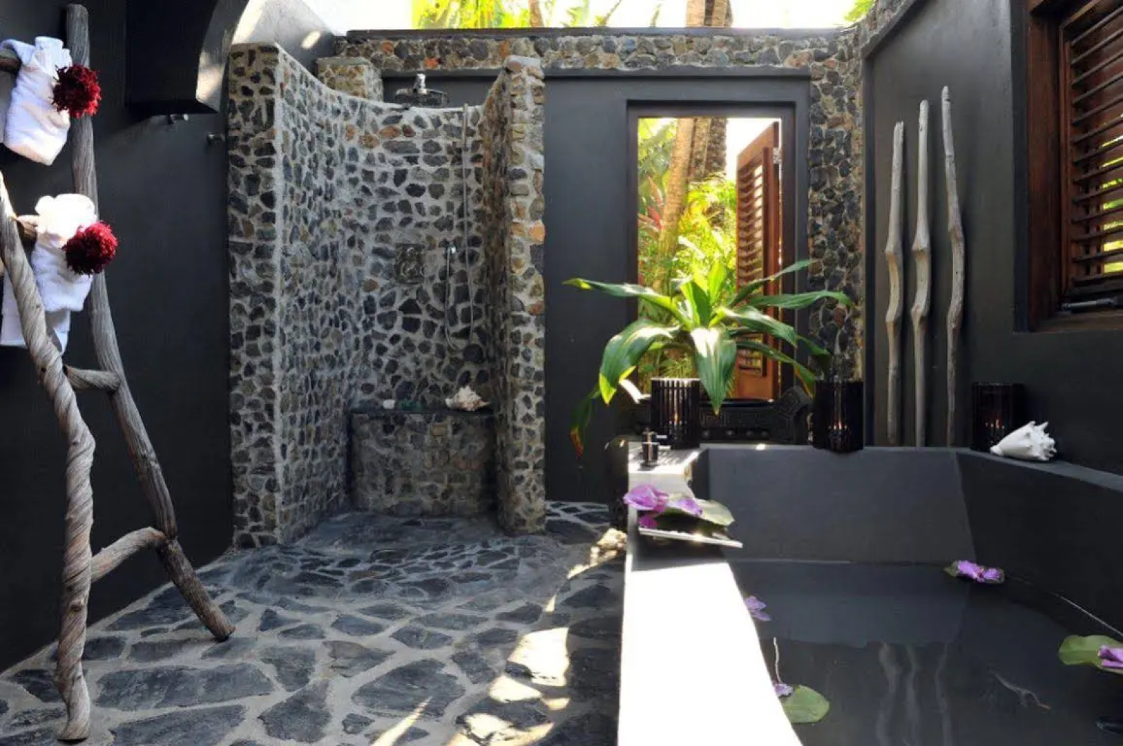 Baoase Luxury Resort