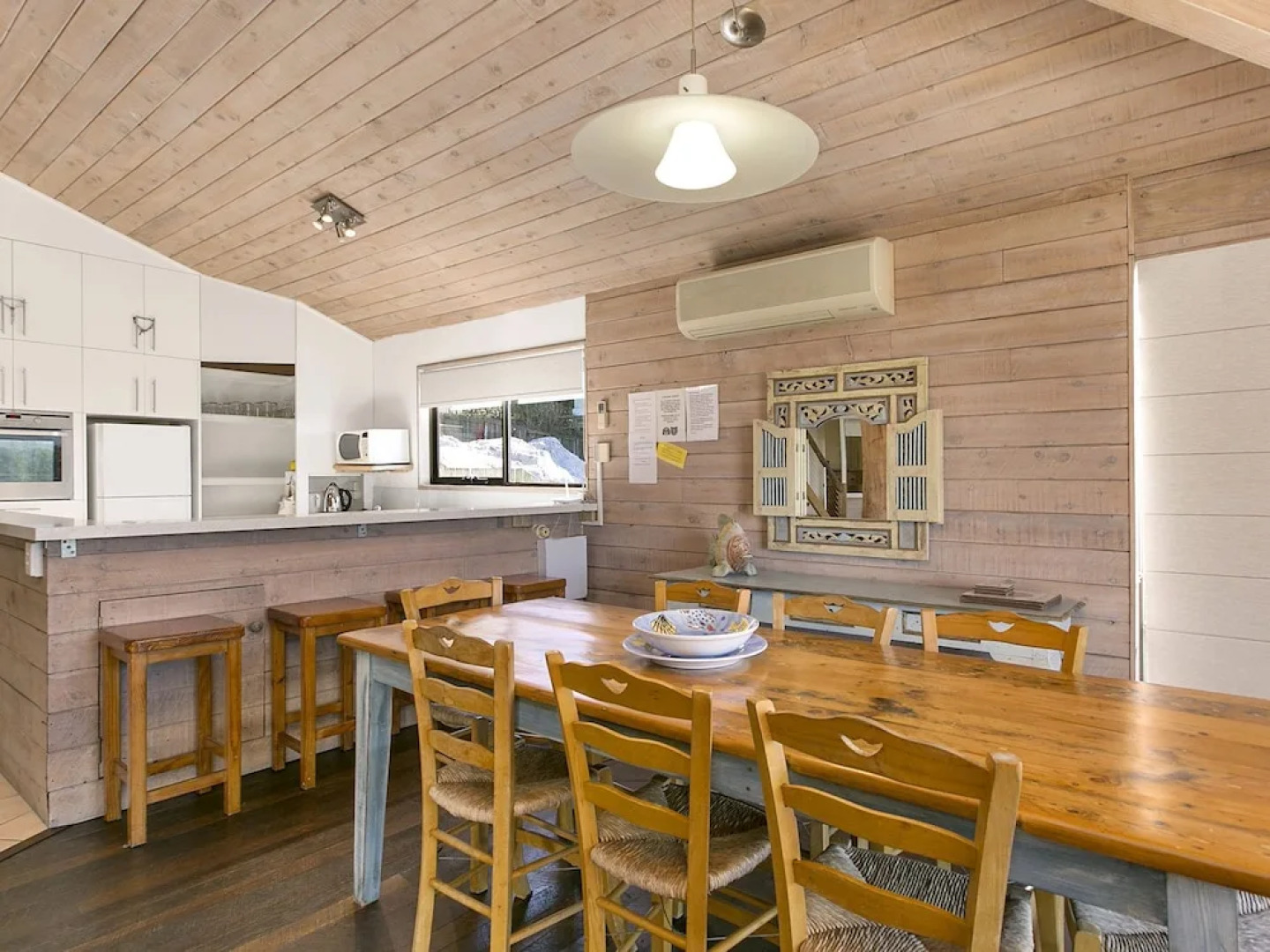 Sunshine Beach Serenity and Pet Friendly ! 9 Seaview Terrace, Sunshine Beach, QLD 4567