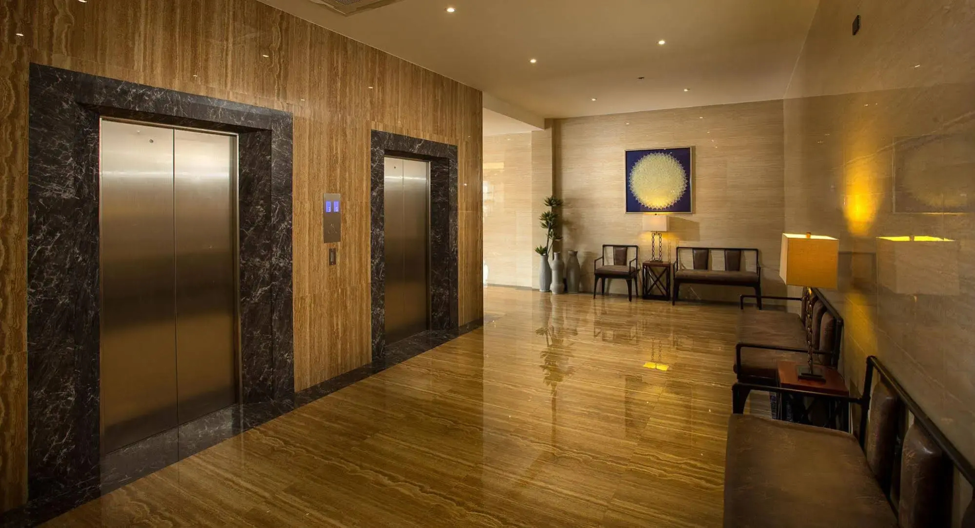 Lotus Blu Hotel