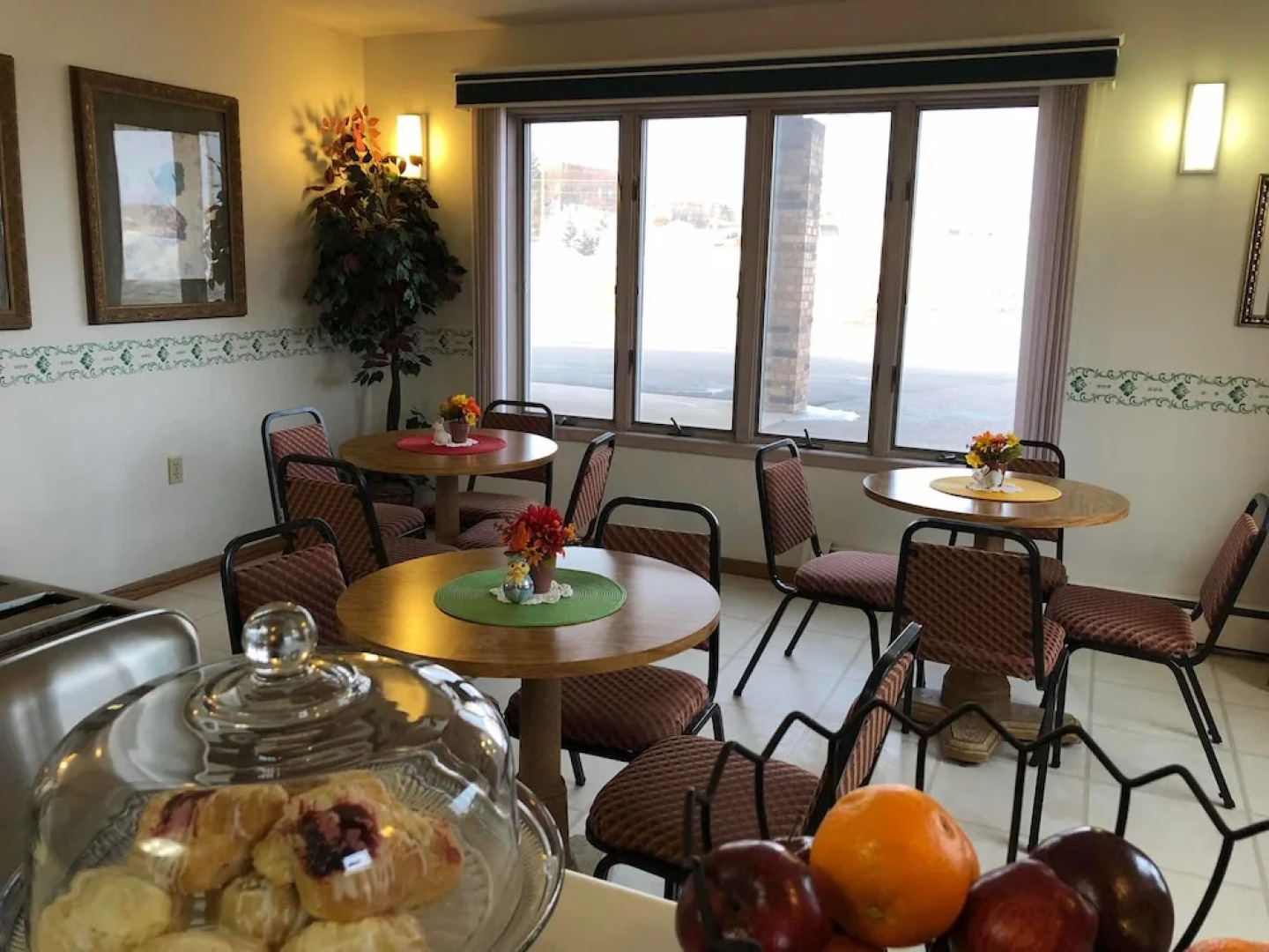 Value Host Motor Inn