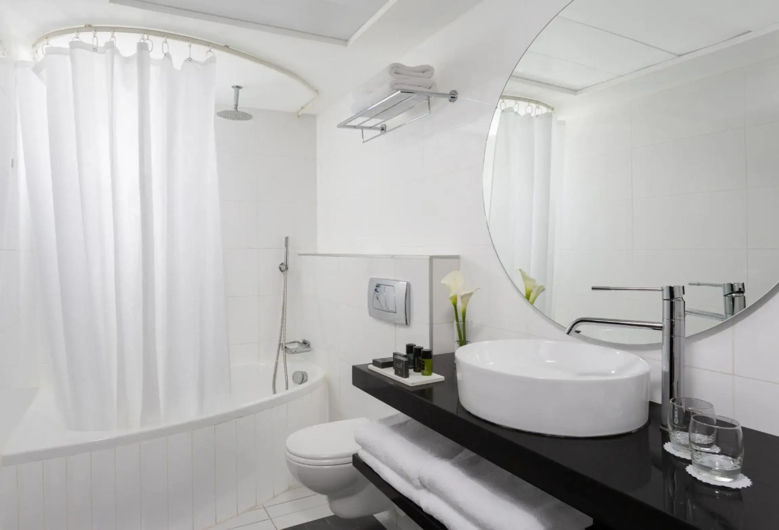 The Savoy Tel-Aviv, Sea Side