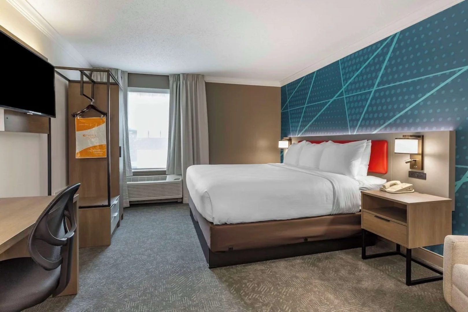 Holiday Inn Express Hotel & Suites Amherst-Hadley, MA