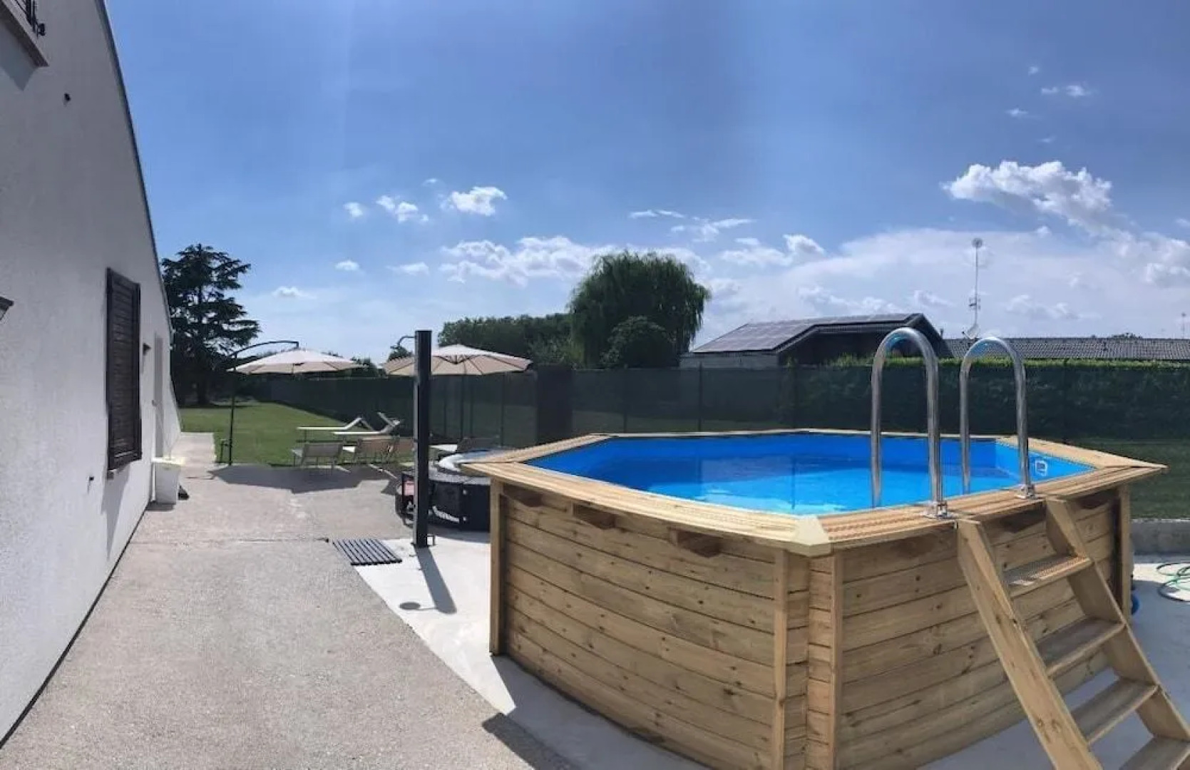 NIFTY Intera Villa con Piscina Relax, Idromassaggio e Sauna