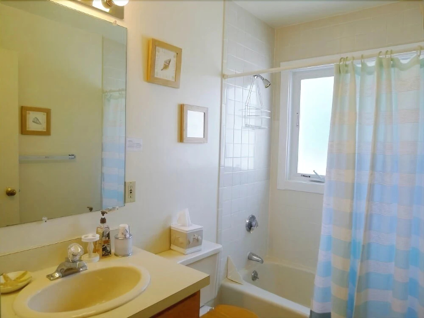 131 Howland - 2 Bedroom Condo