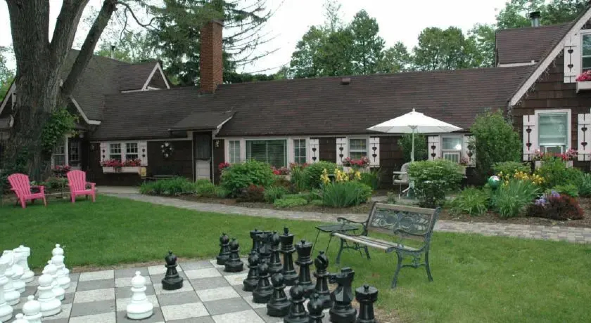 Lazy Cloud Bed and Breakfast