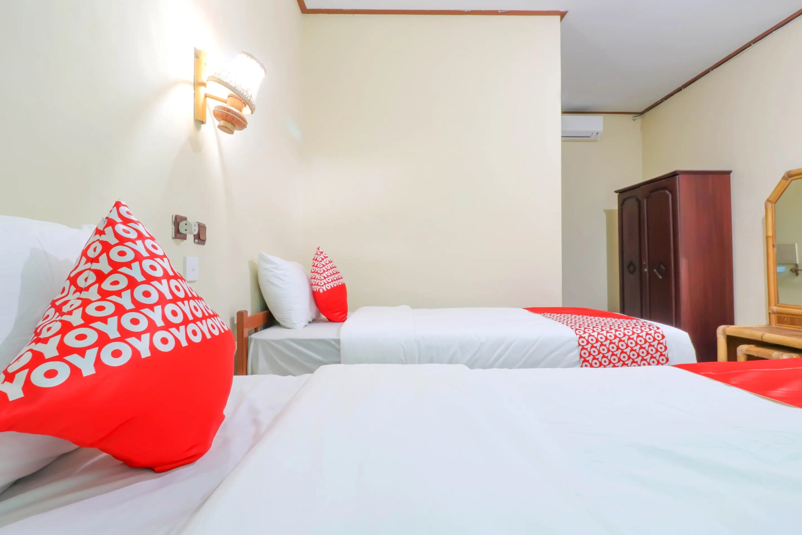 Super OYO 1654 Maha Bharata Kuta Inn