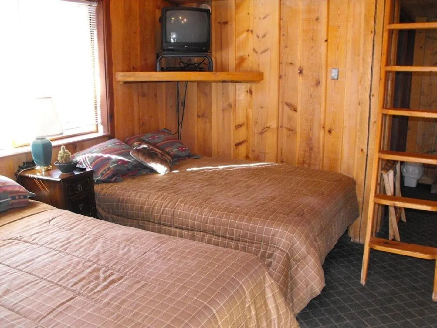 Amizette Inn and Restaurant