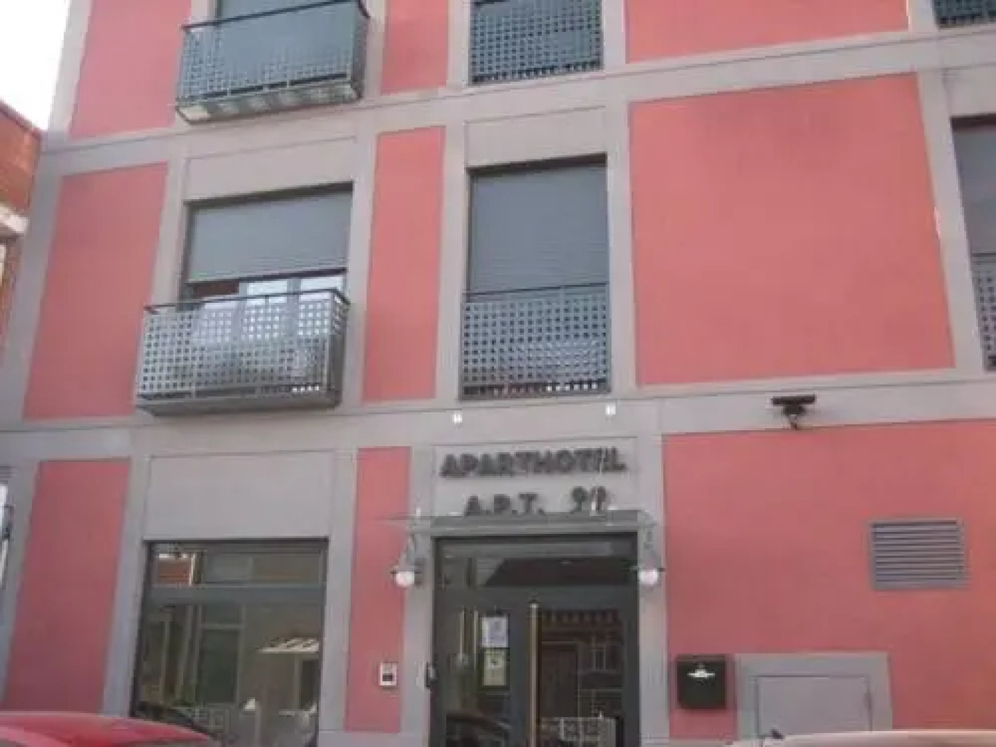 El Aparthotel