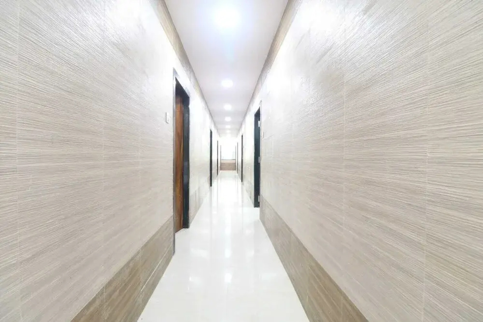 Hotel Vallabha Residency